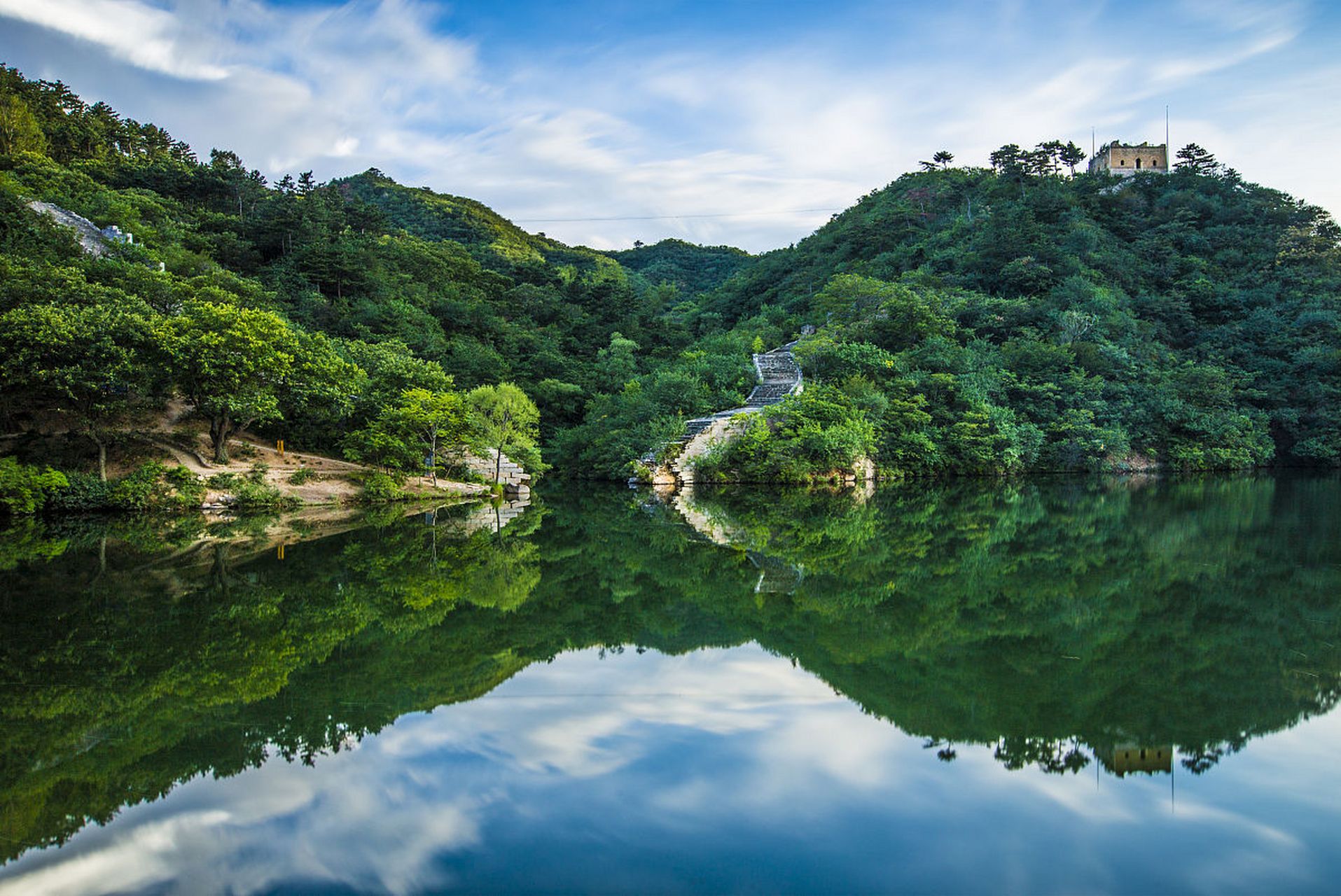 仙游位于福建省东南部,拥有丰富的旅游资源,包括九鲤湖,天马山国家