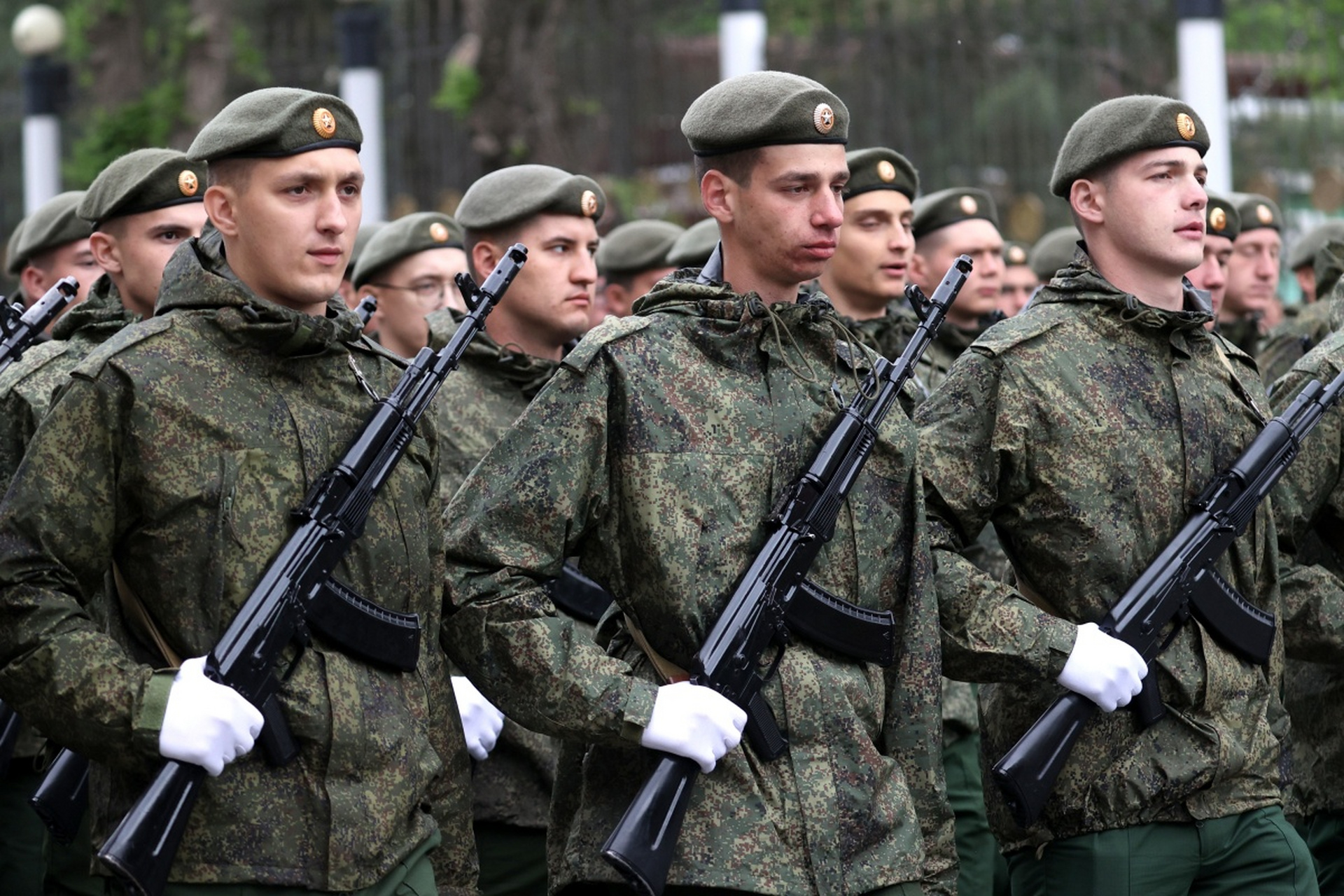 俄罗斯私人军事集团瓦格纳的负责人普里戈津发出警告,称俄方有20000名