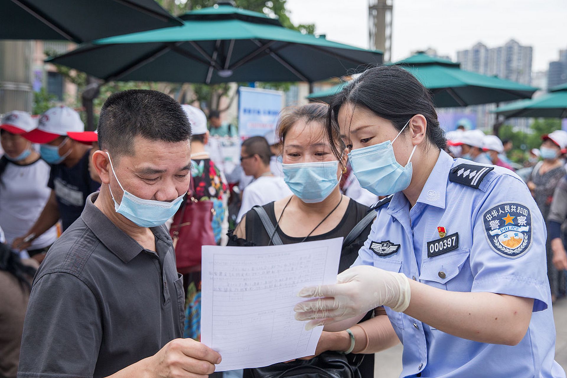 我叫汪世华,今年38岁,来自唐山遵化.