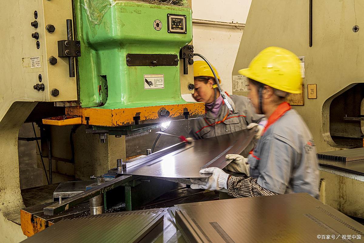 学校依托丰富的教育资源和专业的师资团队,为广大学子