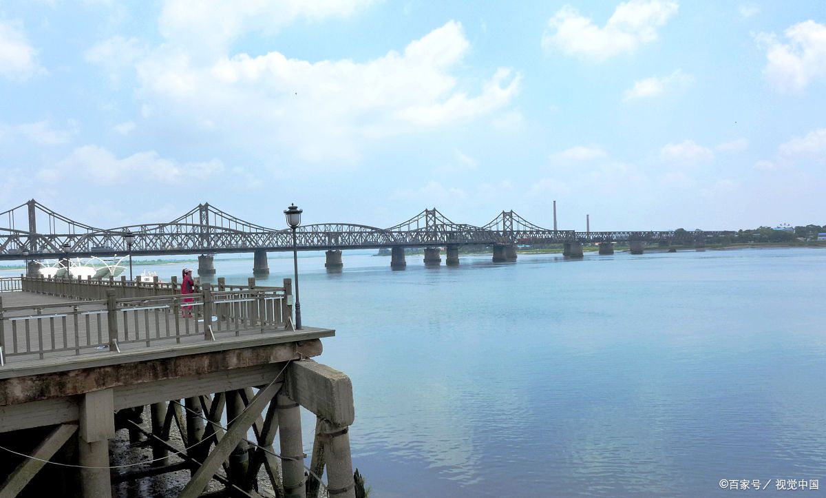 【鸭绿江畔,断桥遗梦:历史与美食交织的边境之旅】