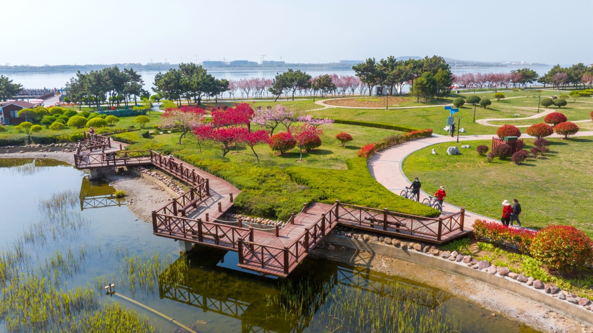 南京绿水湾国家城市湿地公园位于浦口区江浦街道,是南京首个国家级