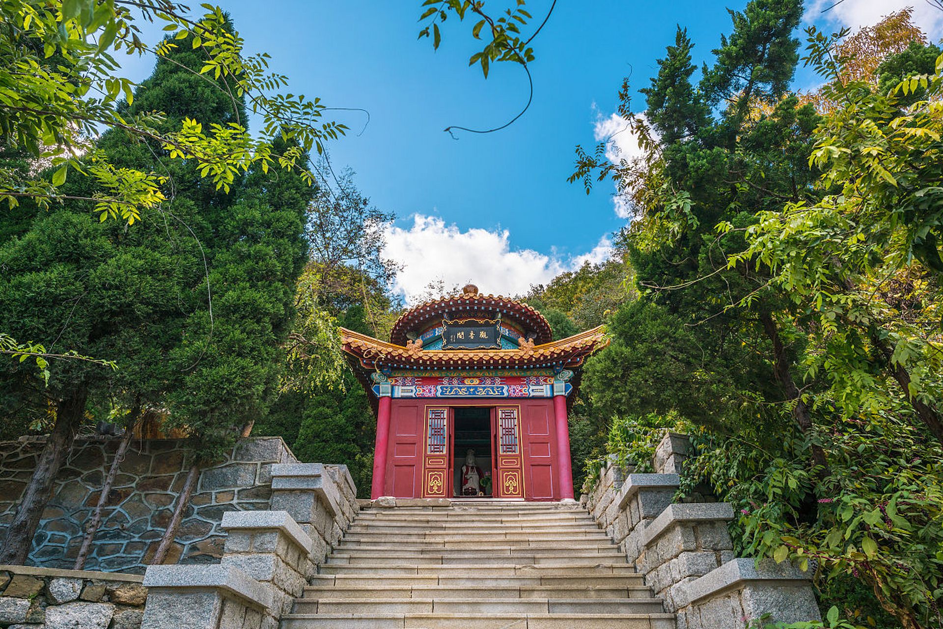 朋友分享塔山风景区——在广东省汕头市澄海区莲上镇塗城,是以塔山寺