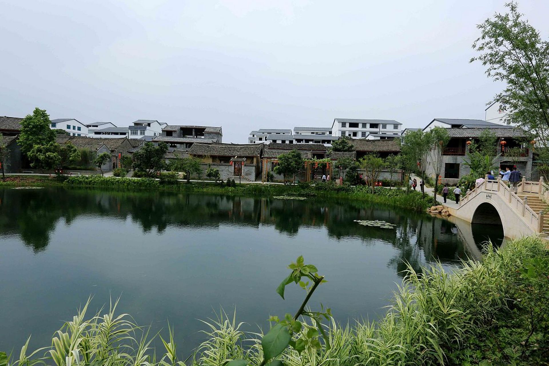 江夏的世外桃源小朱湾,远离喧嚣,体验宁静之美 江夏小朱湾有着悠久的