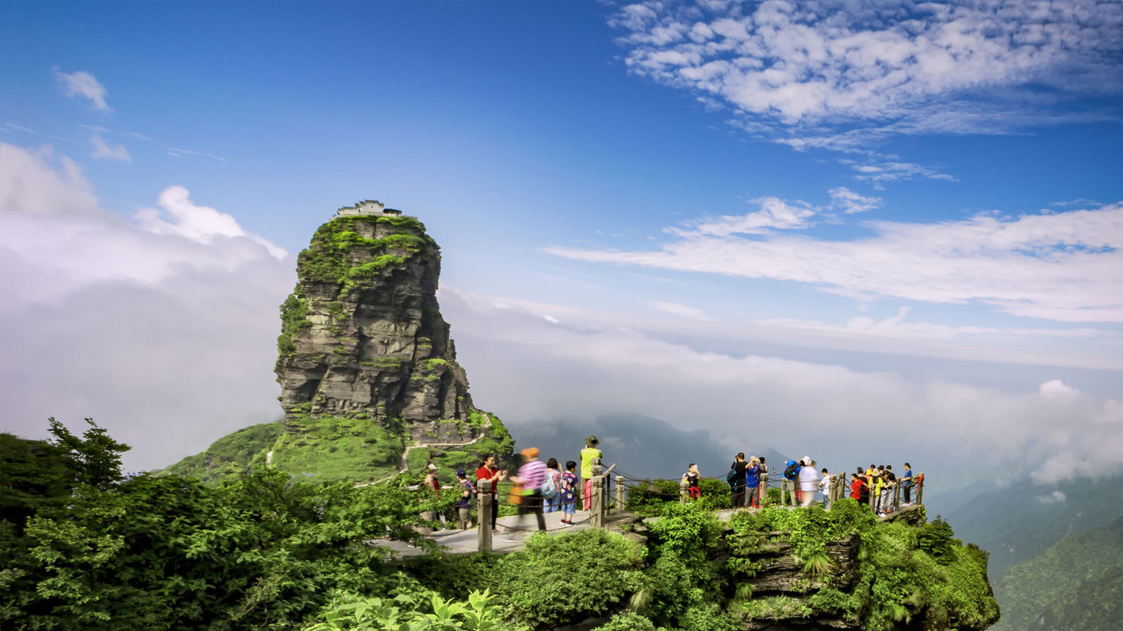 国内文旅# 梵净山,又称为中国的"天空之城",位于位于贵州省铜仁市的
