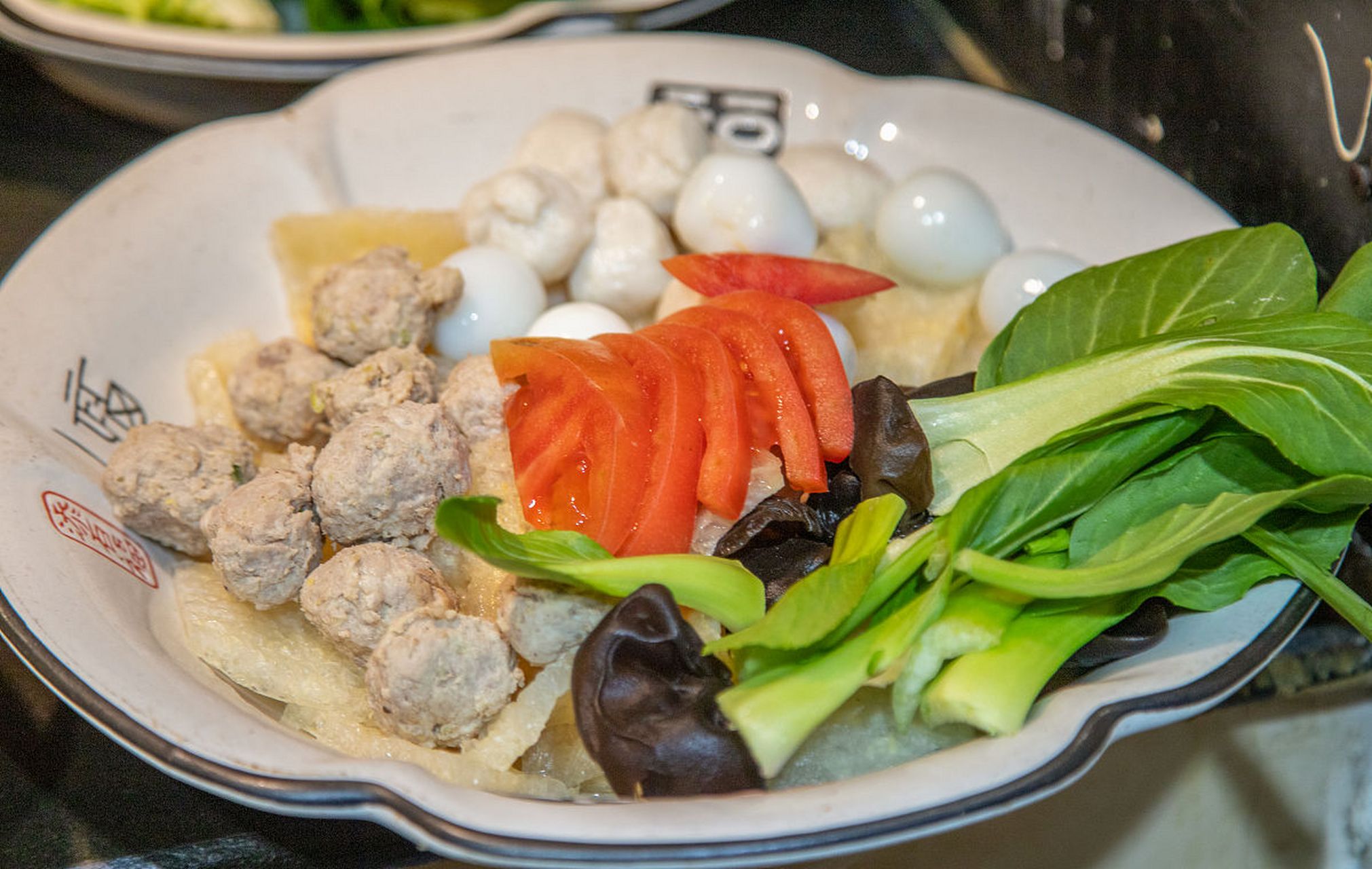 杂拌汤菜里的鸡蛋糕怎么做好吃又耐煮 冬天,做一锅杂拌炖菜,食材通常