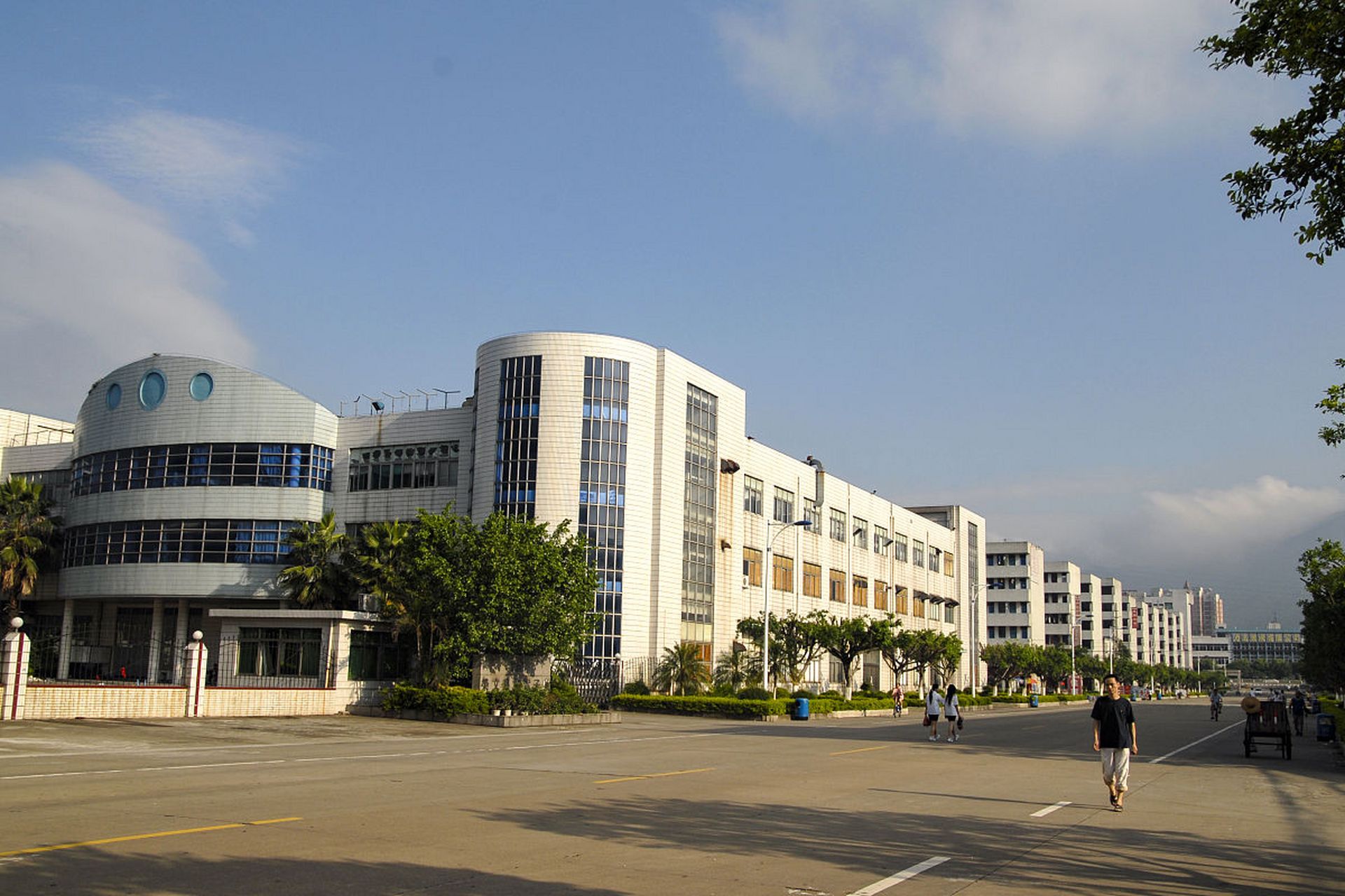 9595海南考研学校——海南软件职业技术学院  99海南软件职业