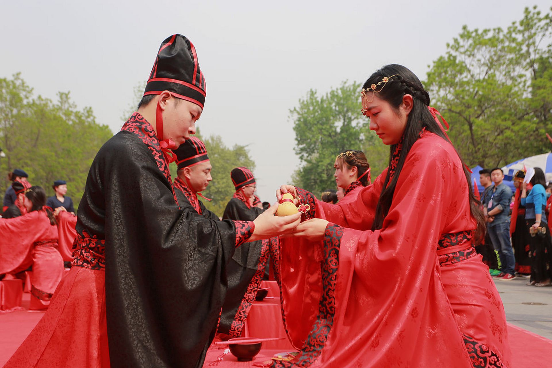 《穿越时空的神奇经历:我去了古代参加相亲大会》  喜闻乐见的搞笑