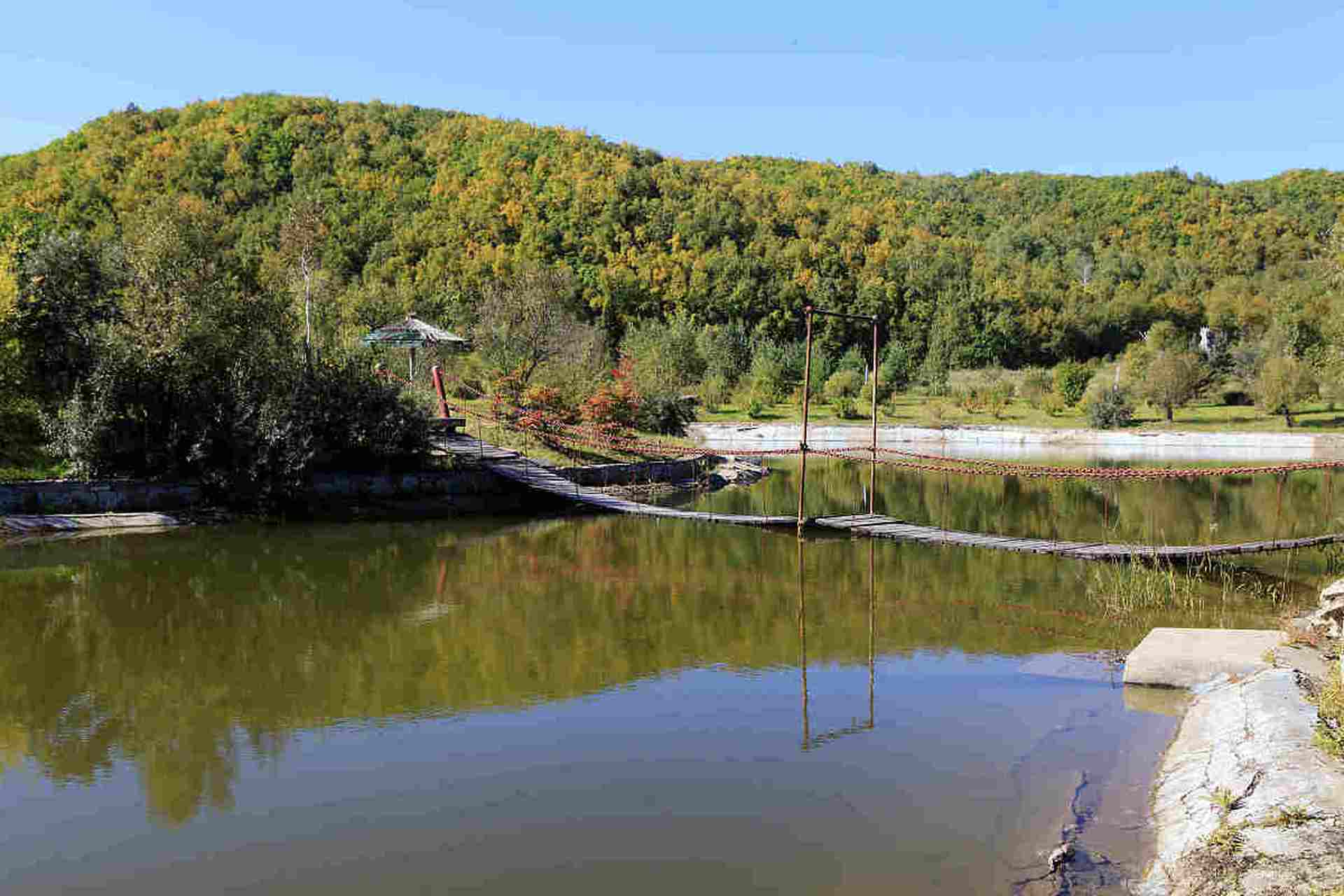 大青沟啊,它可是一道瑰丽的自然景观,位于通辽市科尔沁区科尔沁草原的