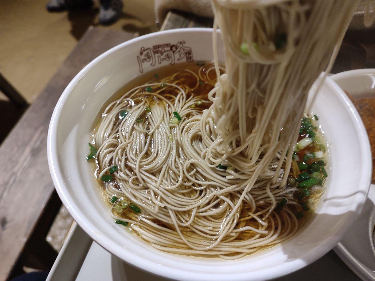 淮安阳春面:一道美味与文化交织的传统小吃