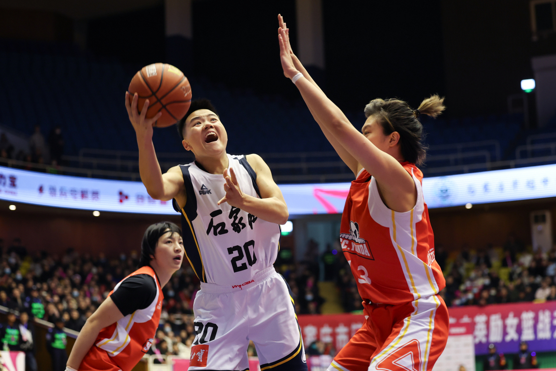 cba比赛类型包括常规赛,季后赛和总决赛.