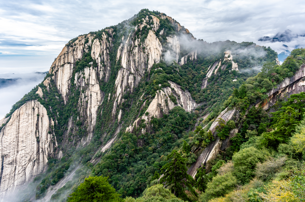 登顶华山