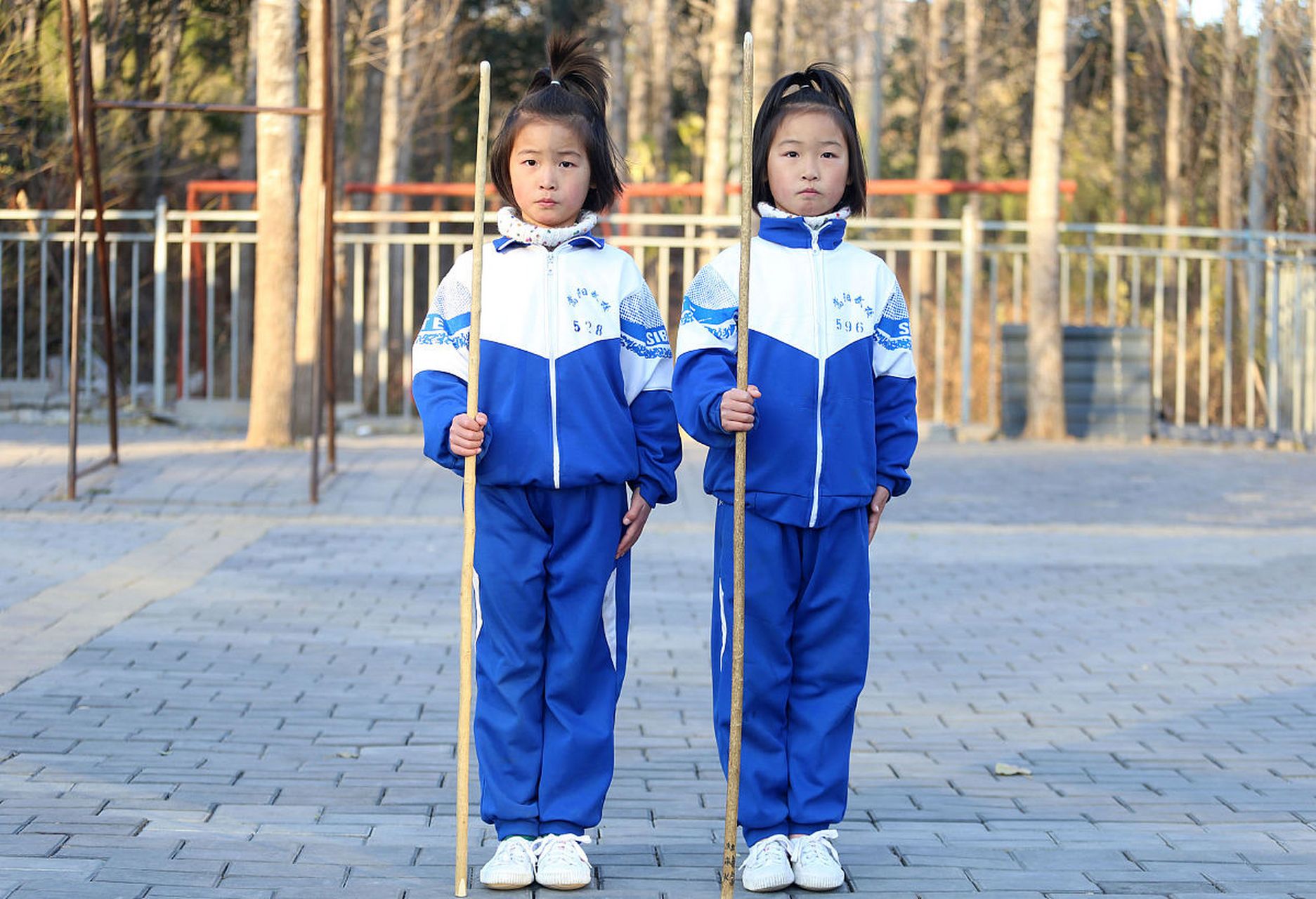 成都市实验小学青华分校学生校服采购项目比选公告发布,招标编号为