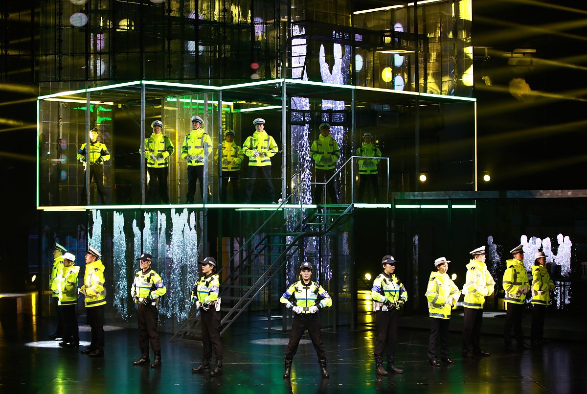 电影《英雄时代》:探索内心的勇气与成长