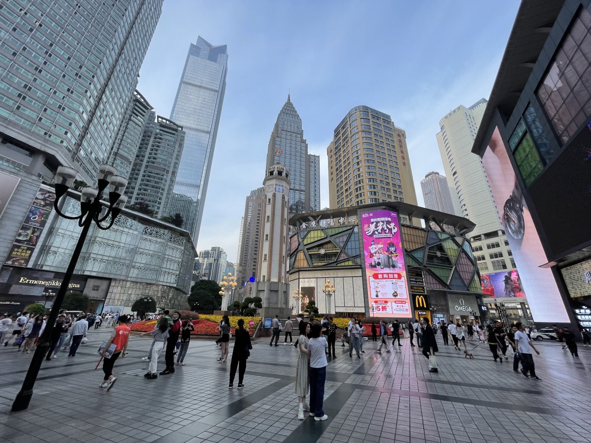 话说啊,我最近去了趟重庆南坪步行街,简直嗨到不行!