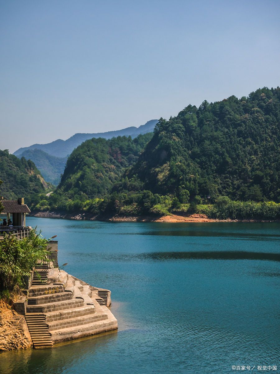 五峰月亮湾风景区图片