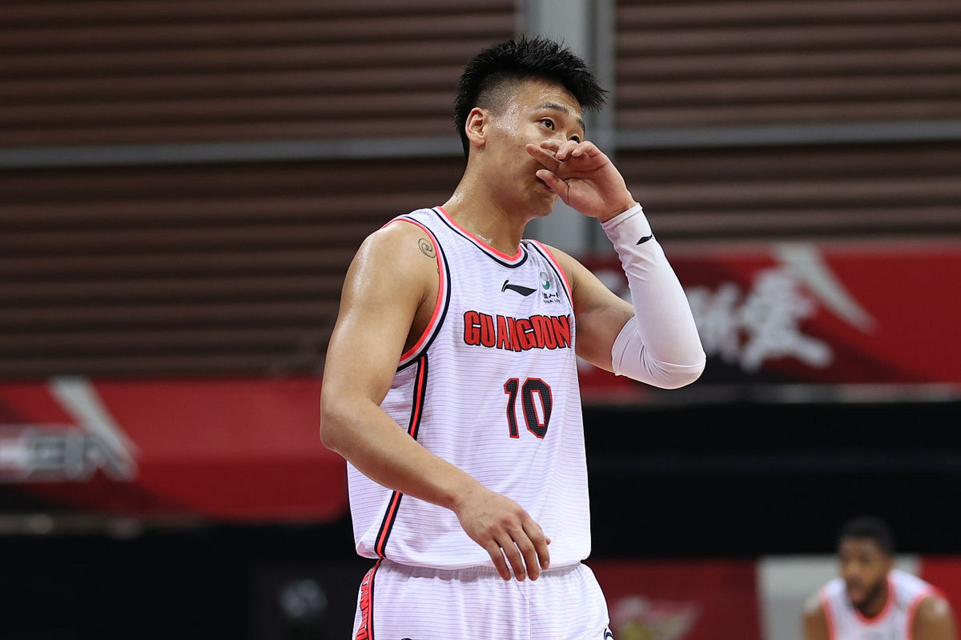 百家观赛团# 赵睿远走新疆,对广东队后卫线有影响,但没到天塌下来的