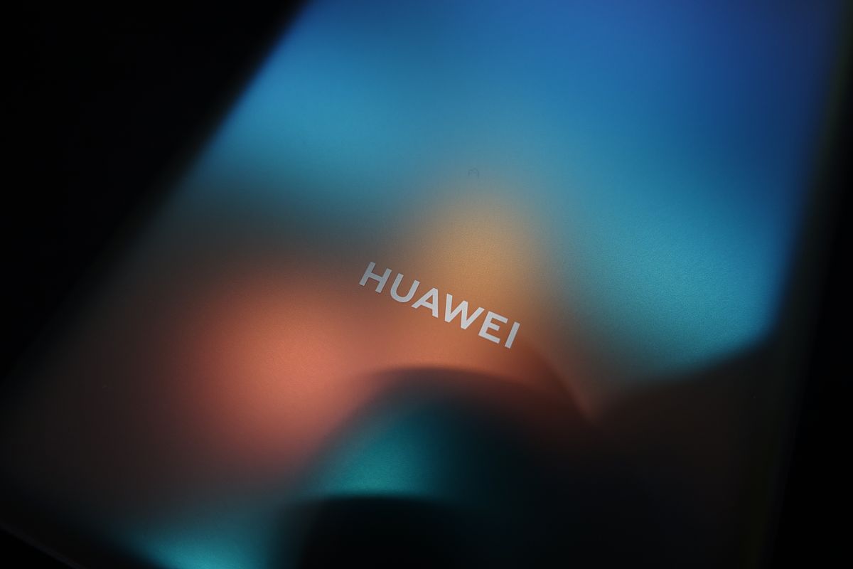 快讯|华为mate 60系列将成为首款支持卫星通话的智能手机!