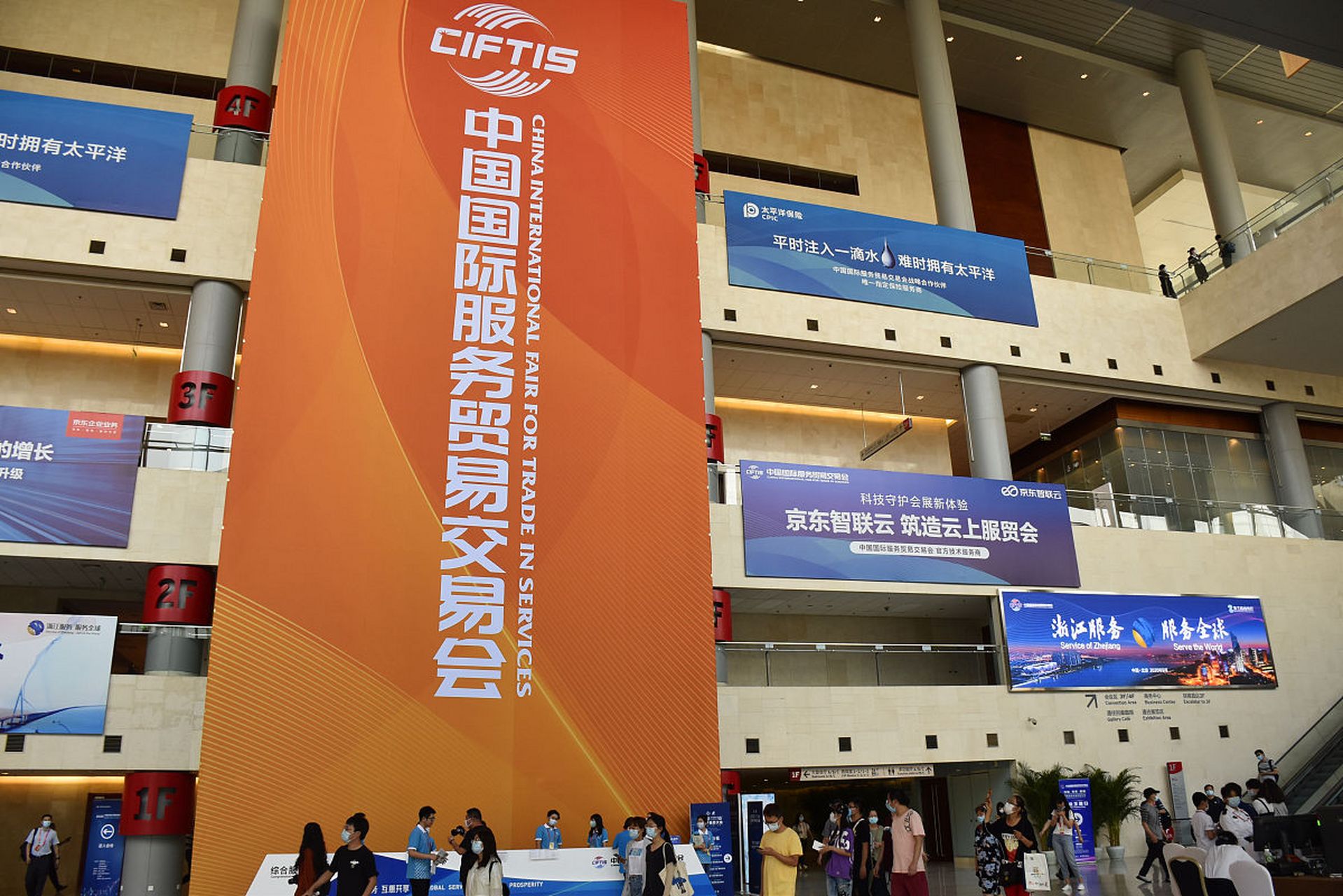 在这里,我们不仅将见证中国与世界的深度融合,还将