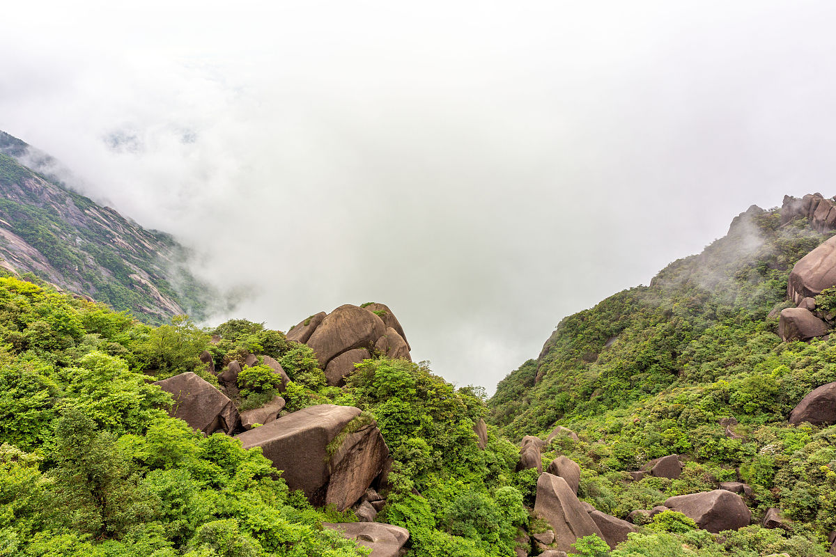 古韻行者〕江西靈山:登臨佛國之巔,感受靈秀山水