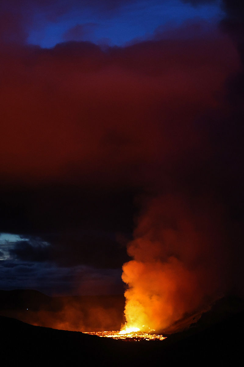 近日,黄石火山群爆发引发了全球关注.