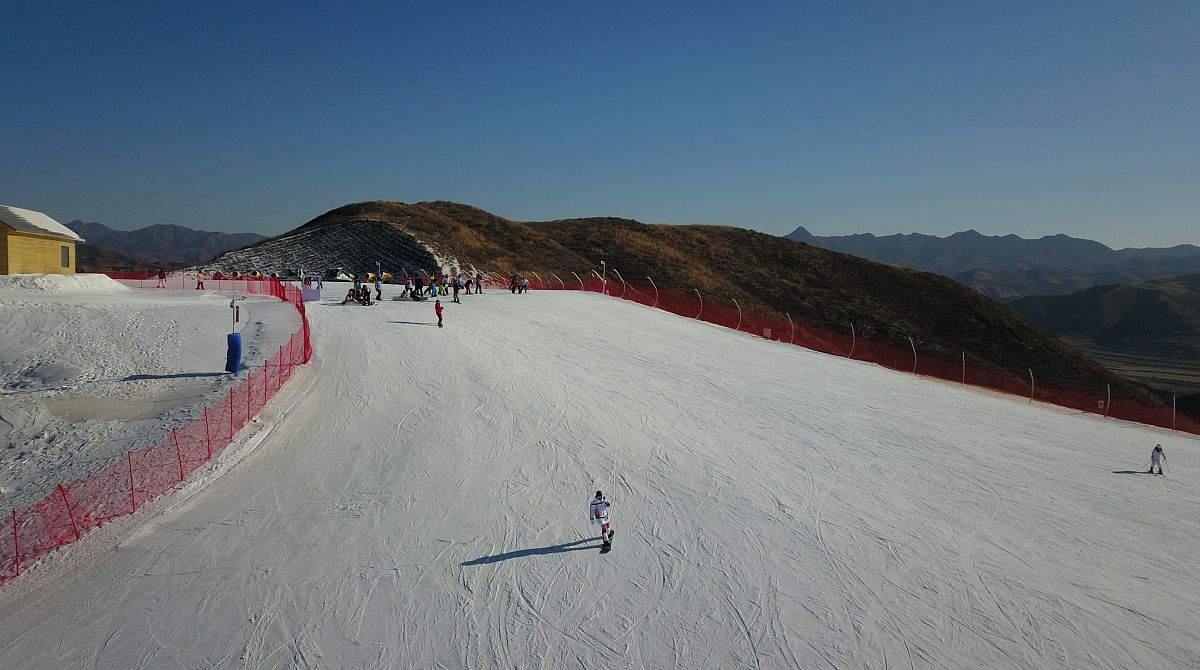 PG电子游戏- PG电子平台- PG电子官方网站五一假期多地滑雪场开启夏季模式推出丰富活动吸引游客
