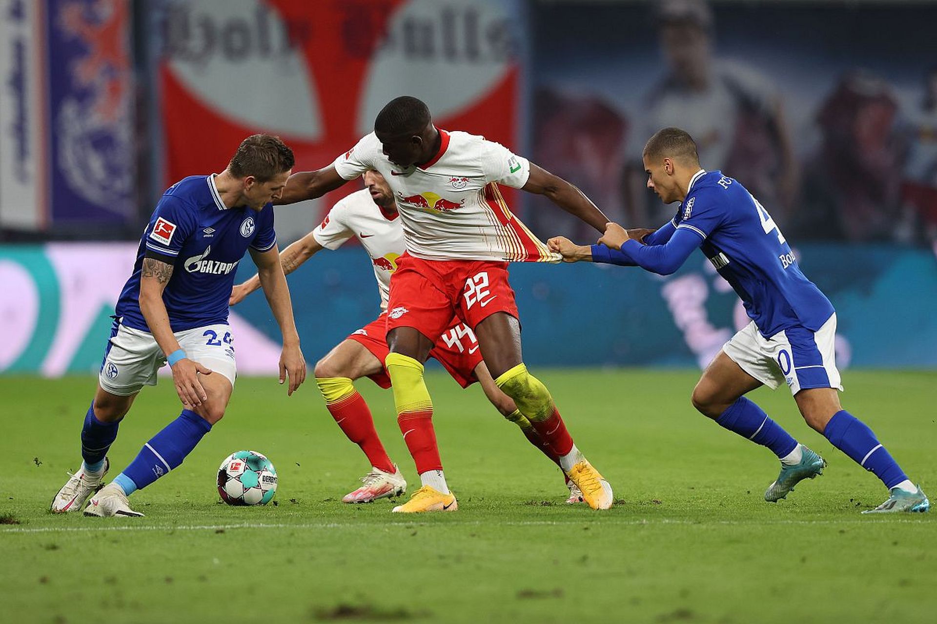 周五002 德乙 沙尔克04vs汉堡  比赛时间:2021-07-24-02:30  两支球队