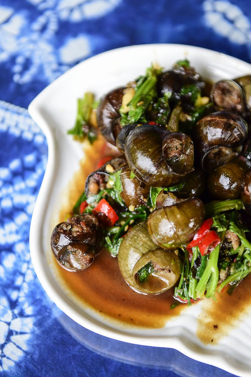 94食谱分享时间94 今天介绍一道紫苏炒田螺,清香美味,让你回味