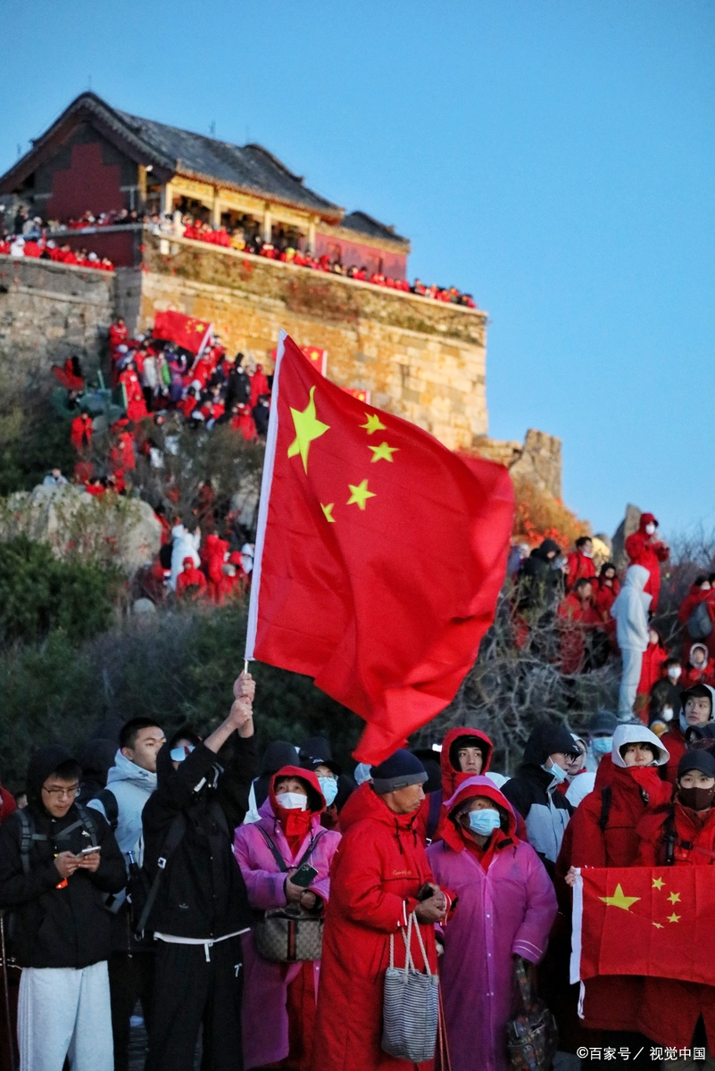 他们的光芒,照亮我的死寂 我一直觉得自己挺没生气的