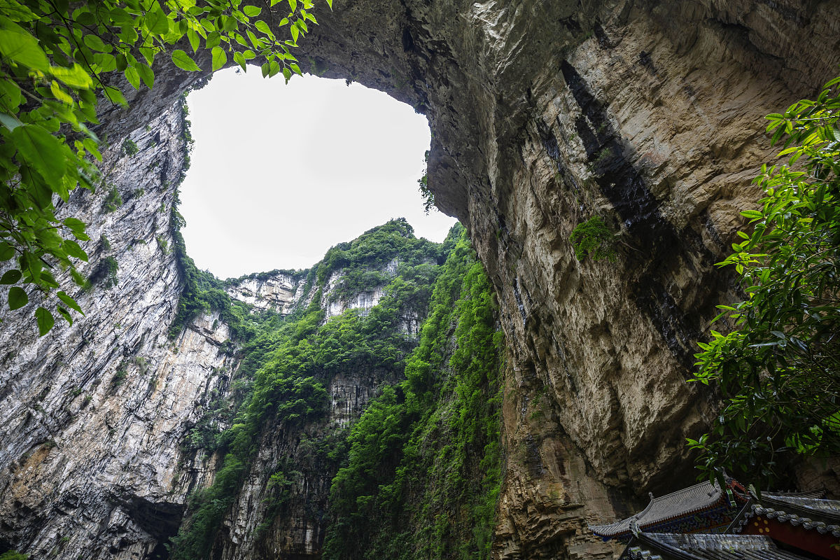 织金大峡谷:自然之力的艺术画廊