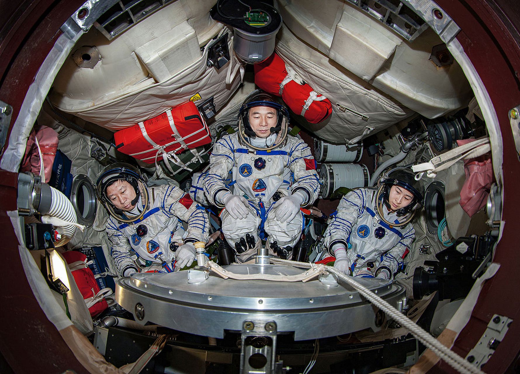 神舟十号发射成功10周年#  10年前的今天,神舟十号发射成功了!