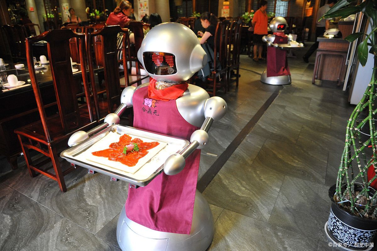 机器人服务员是未来吗?一些餐馆是这么认为的