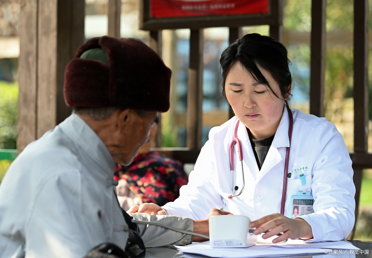 關(guān)于北京中醫(yī)醫(yī)院張炳厚知名專家團隊擅長掛號無需排隊，直接找我們的信息