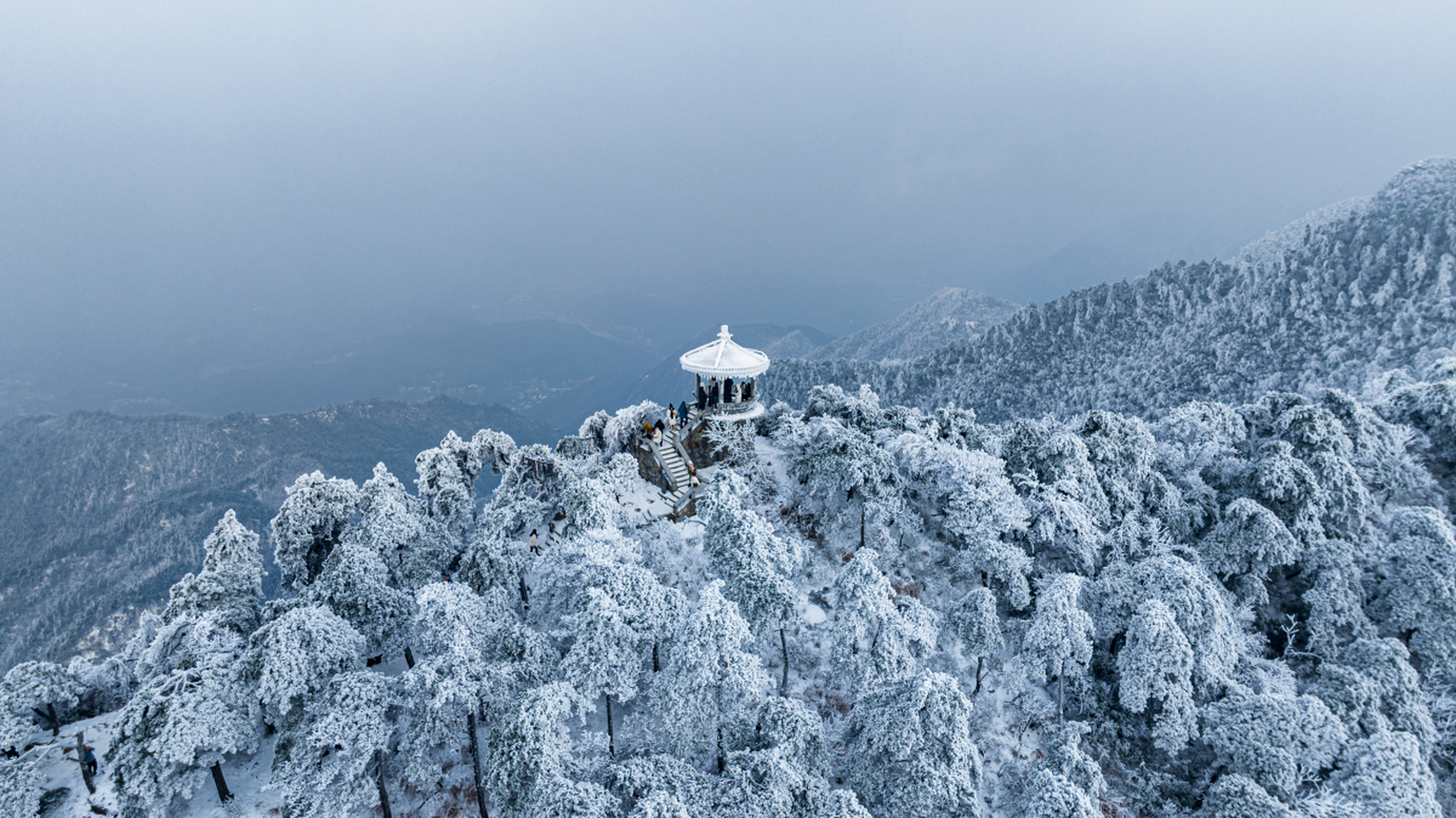 摘要 江西拥有丰富的自然景观和深厚的历史文化底蕴,是中国旅游资源