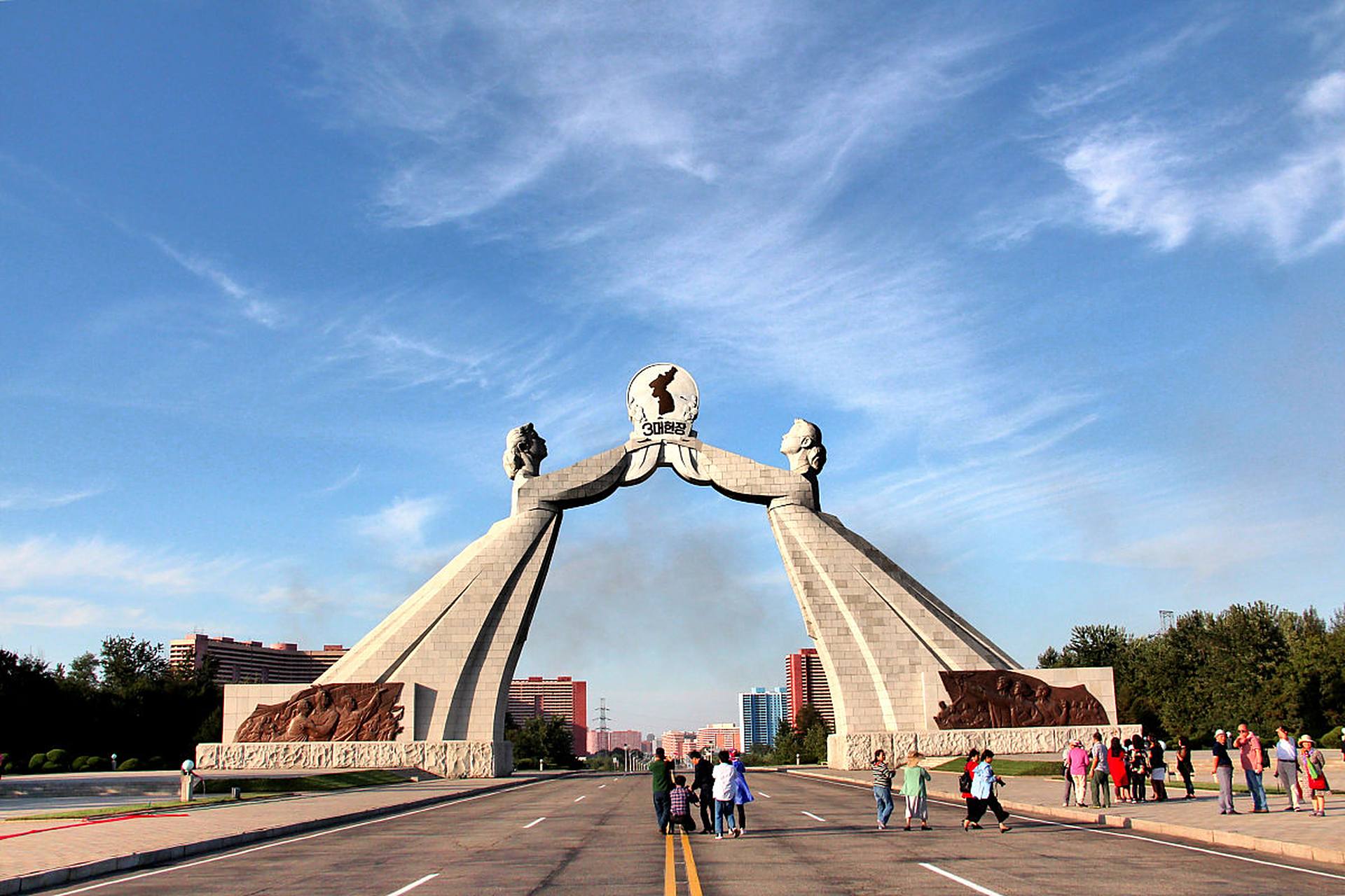 公主岭市是吉林省中部的旅游城市,拥有丰富的自然风光和历史文化遗迹.