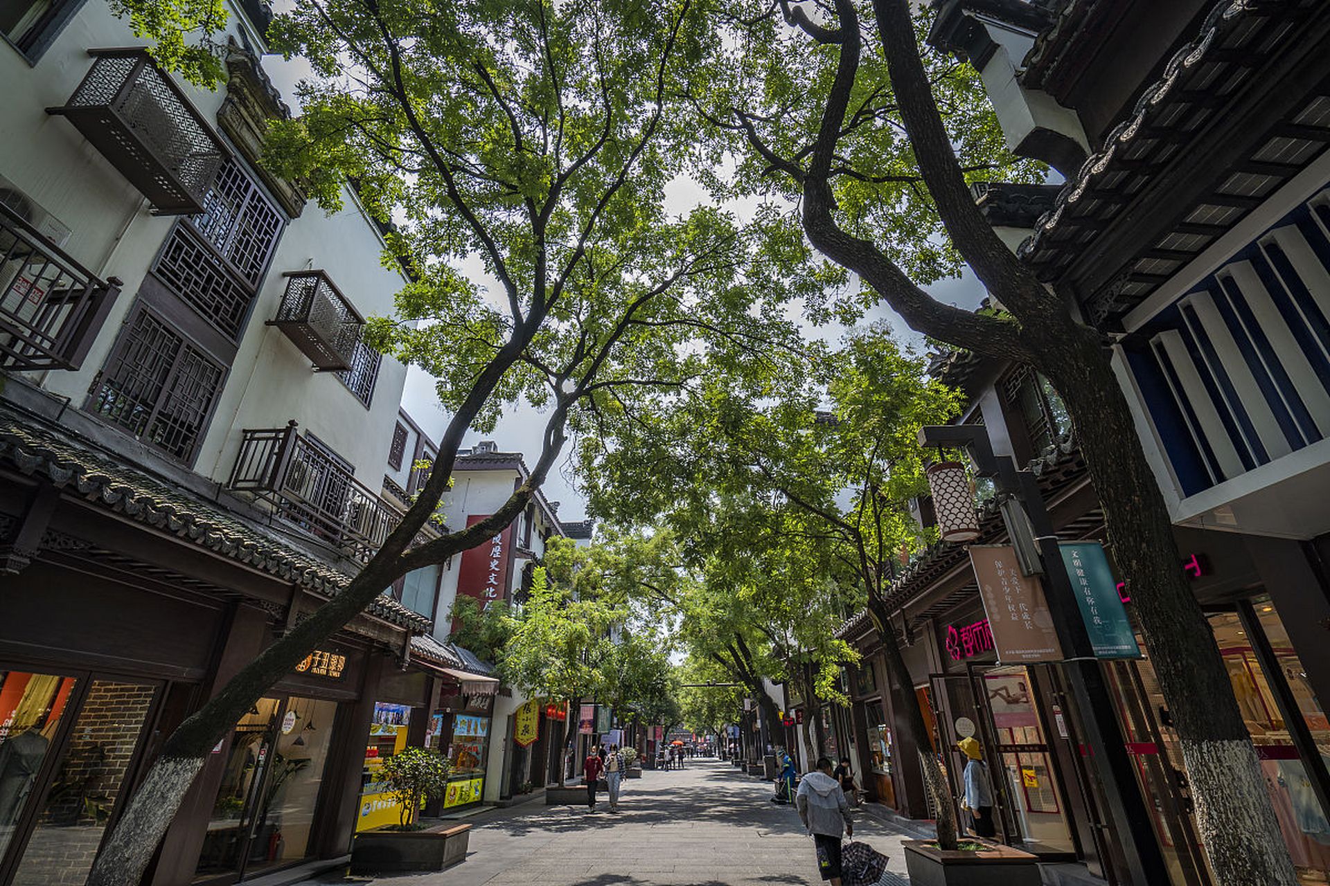 书院门文化街区位于中国历史文化名城西安,是中国四大古都之一的文化