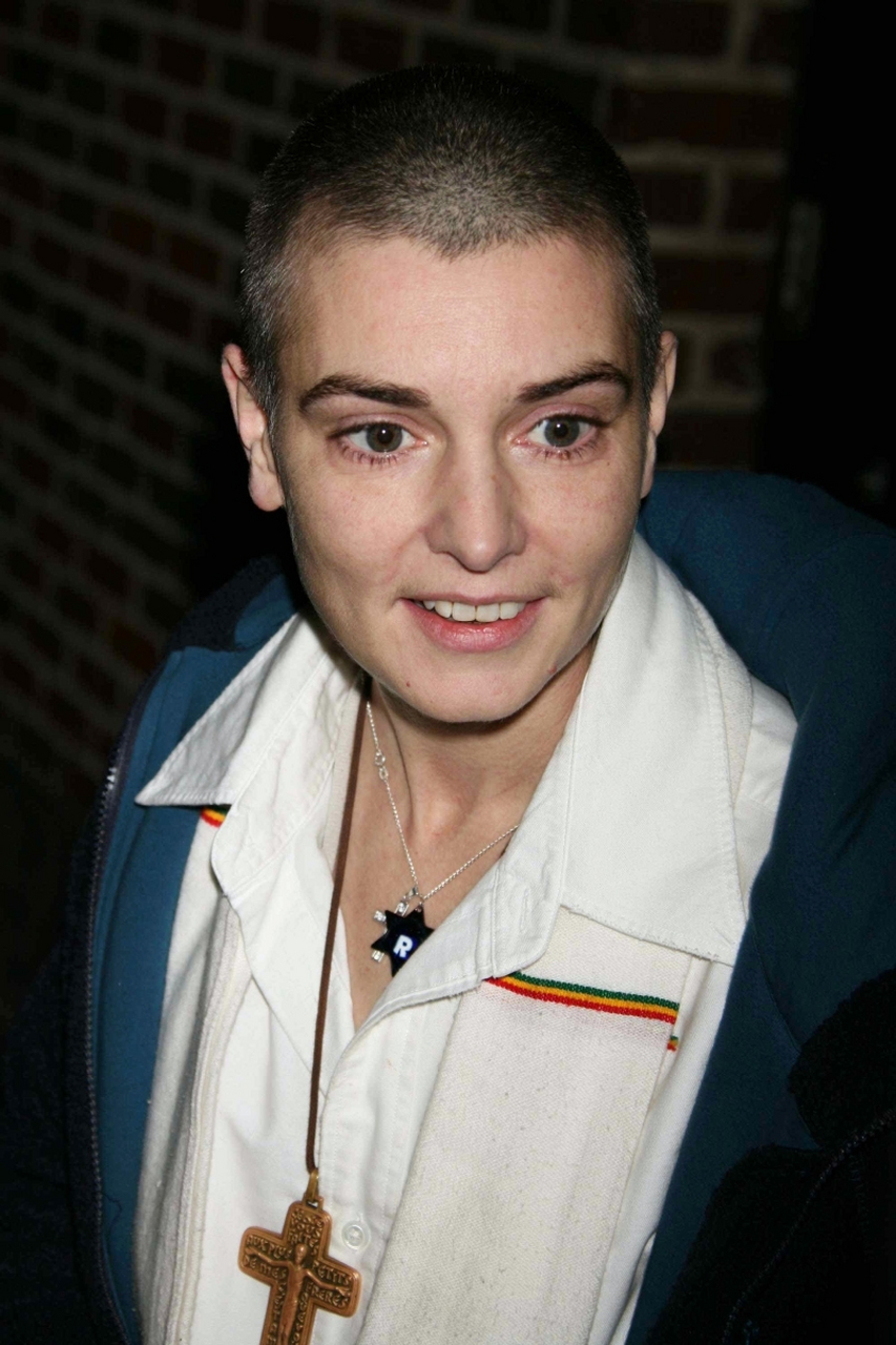 爱尔兰女歌手希妮德·奥康娜永别人世,享年56岁.