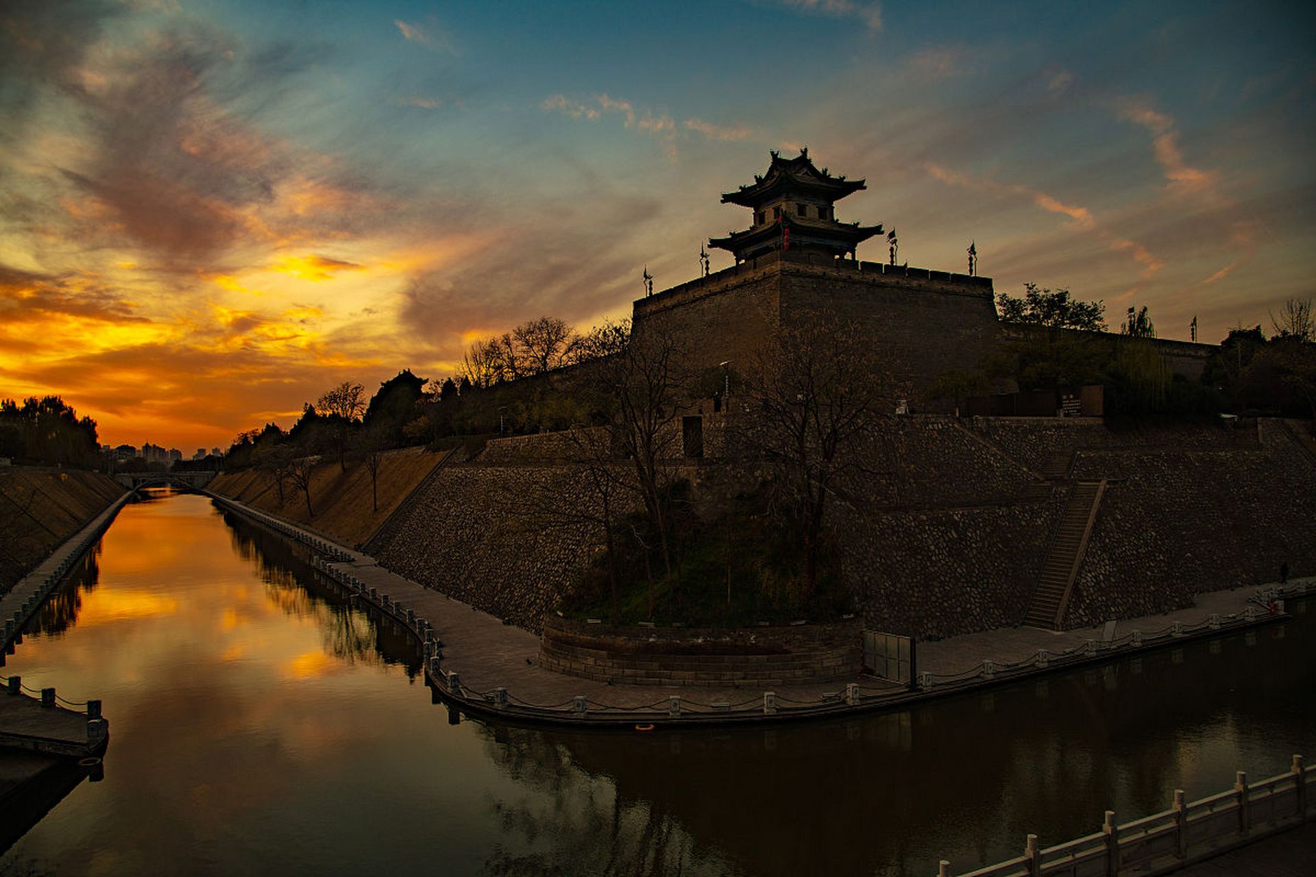 在潼关遇上三河交汇壮丽美景