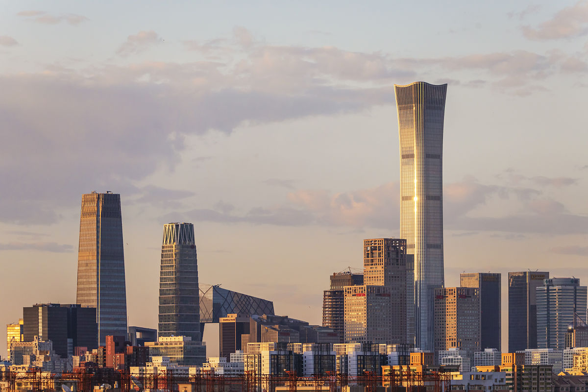 中国国际贸易中心,通常被简称为"中国国贸"或"北京国贸",是位于北京市