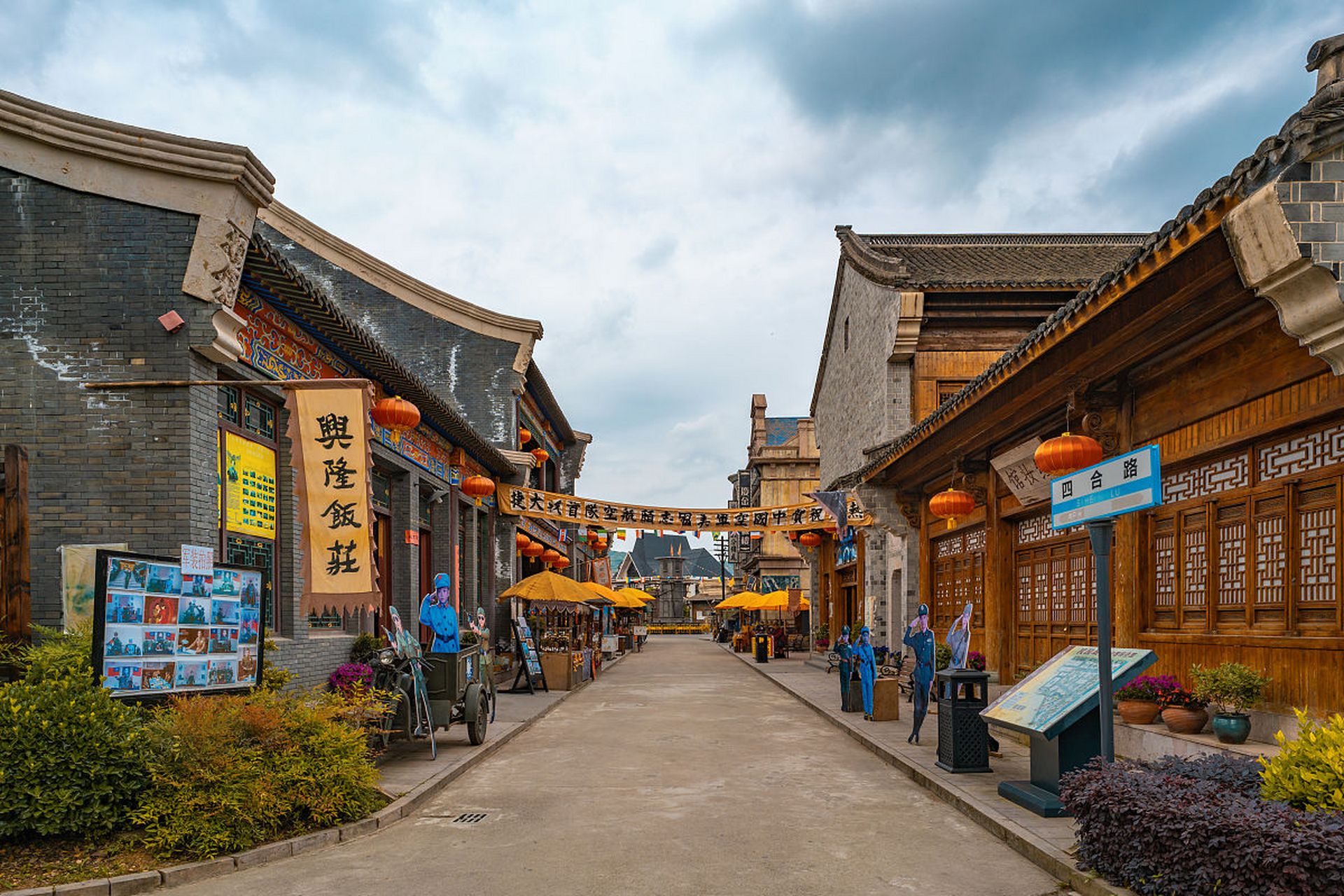 据《蒲州府志》记载,蒲州城在唐代曾是河中节度使的镇城,周长近二十里