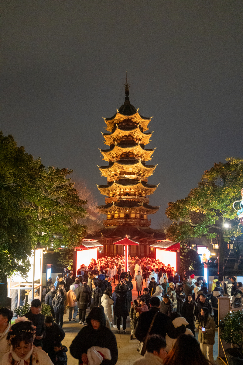 第一次踏入无锡南禅寺妙光塔,我就被这里的自然风光和古朴气息深深