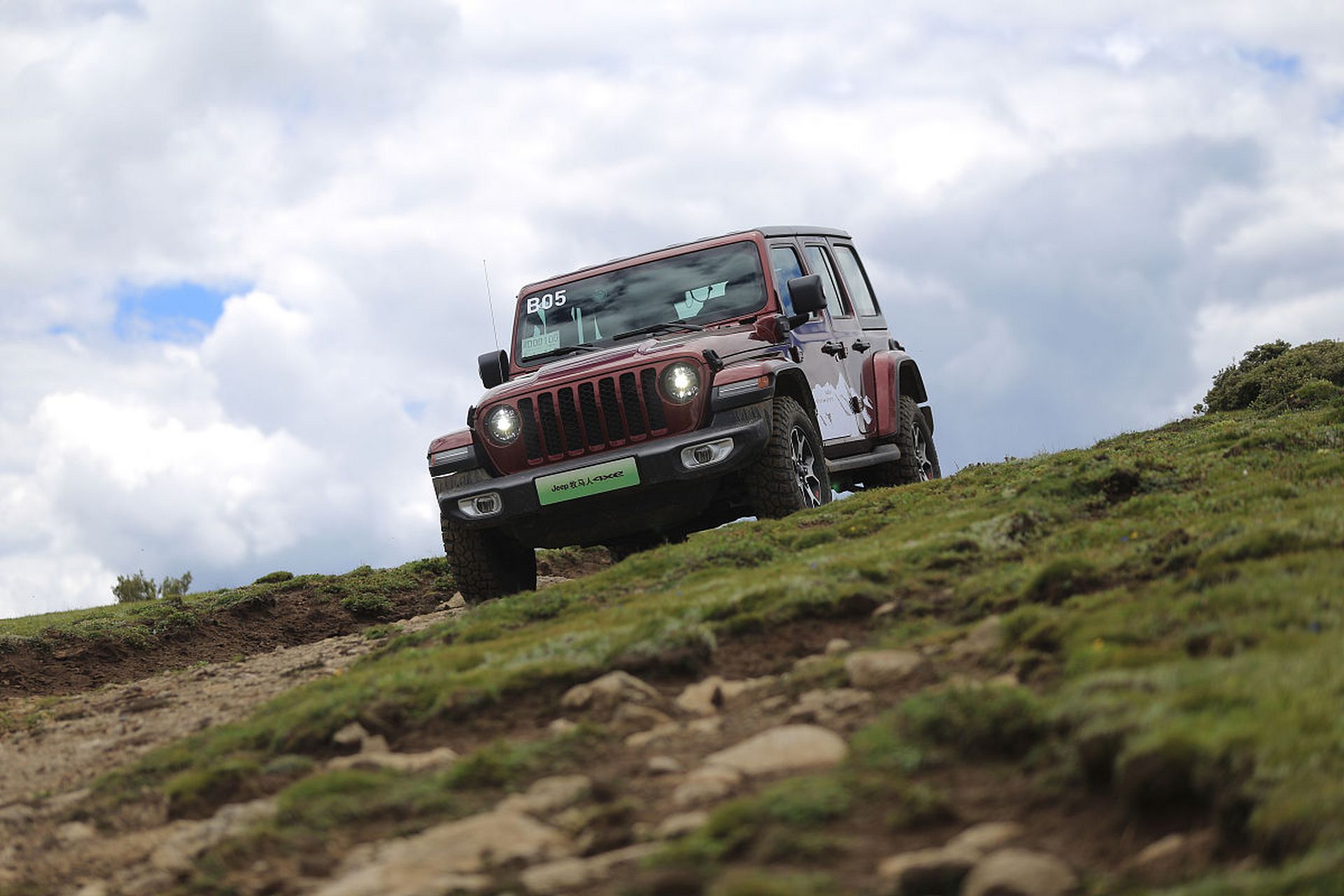 值得大家信赖  旅行攻略   草原,雪山,沙漠,戈壁……牧马人的越野穿越