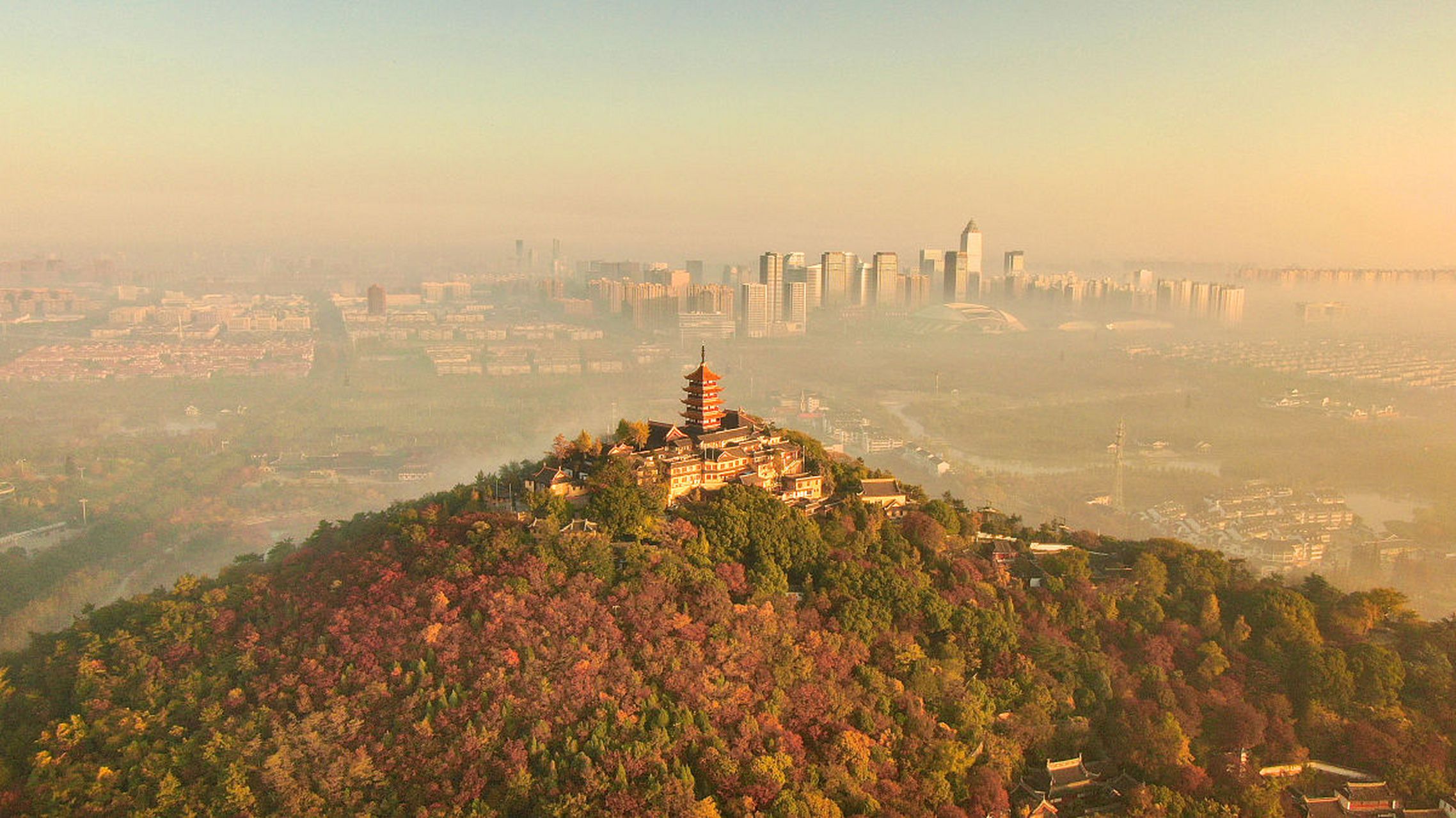 南通最高的山图片