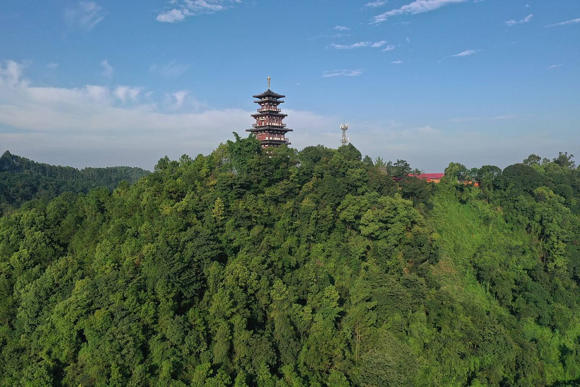 我在江西占山头# 吉安有很多旅游景点,除了井冈山之外,其中最著名的