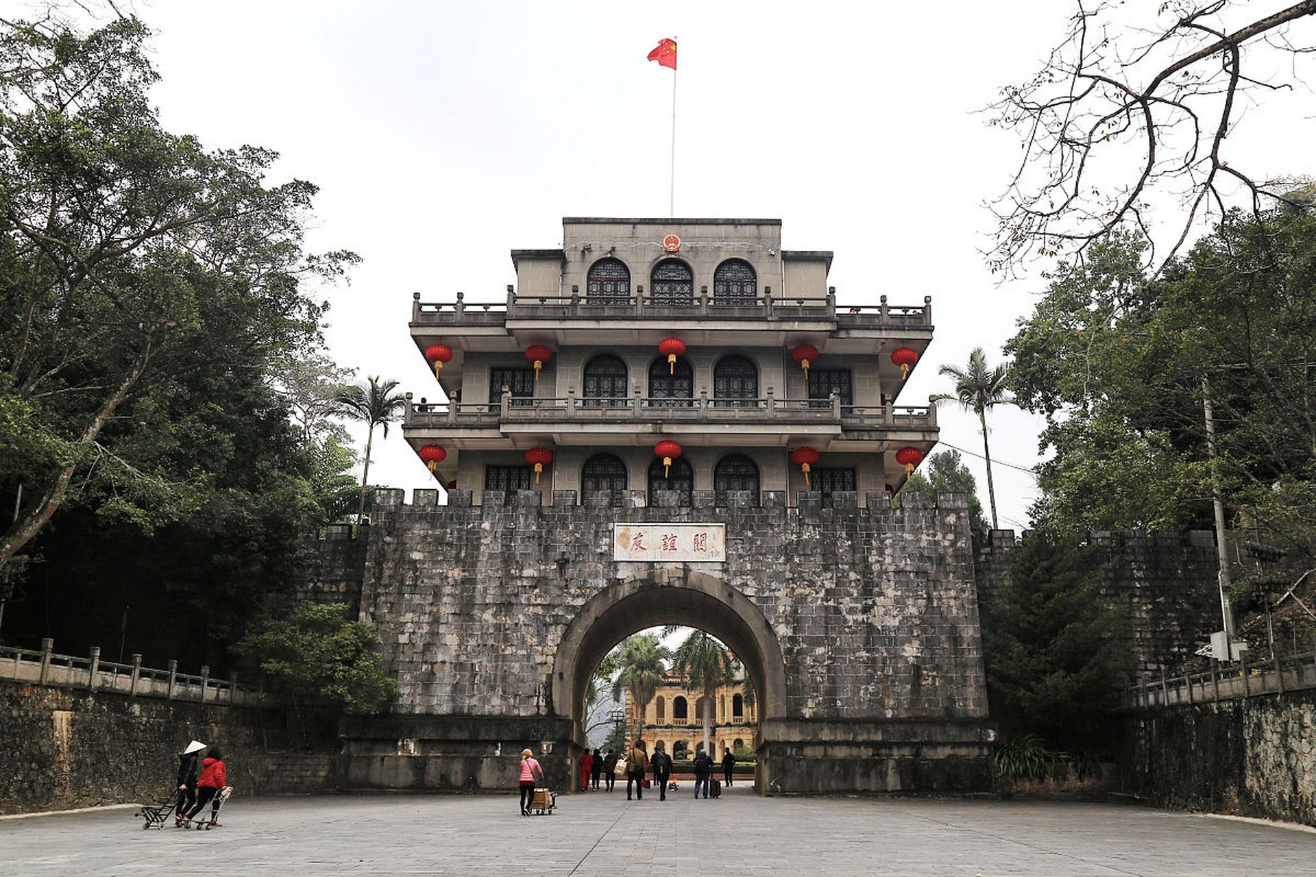 友谊关景区旅游攻略  #友谊关# 景区,位于广西壮族自治区崇左市凭祥市