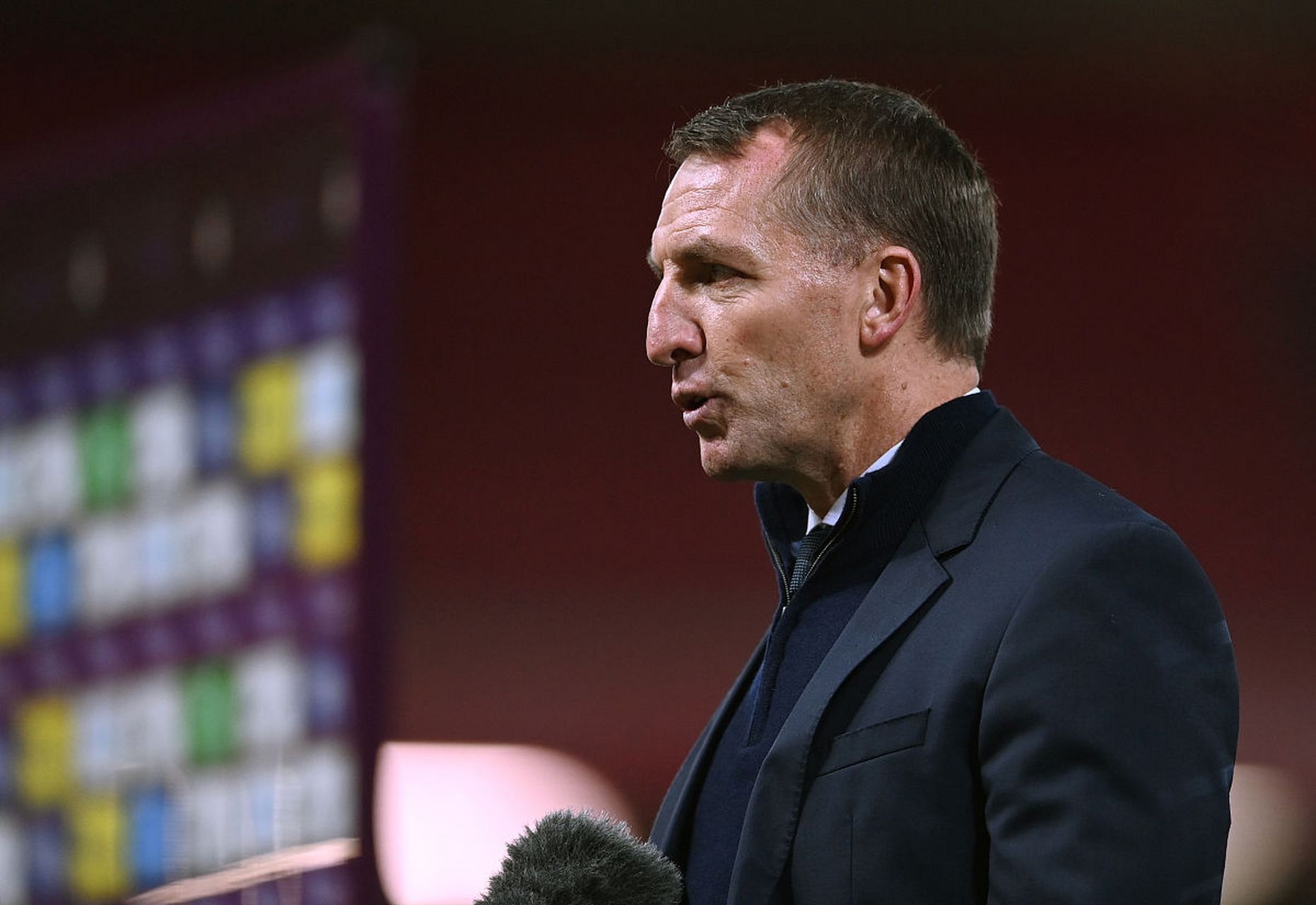 温格和克洛普都是英超传奇教练,分别带领阿森纳和利物浦取得卓越成就.