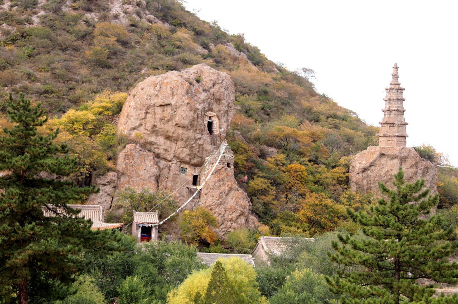吕梁市旅游景点 吕梁市,位于山西省中部,是一座历史悠久的城市.