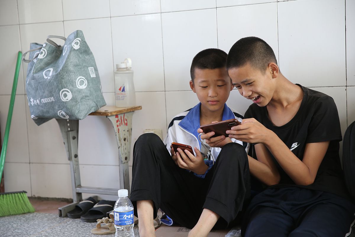 中学生互动游戏(中学生互动游戏有哪些类型)
