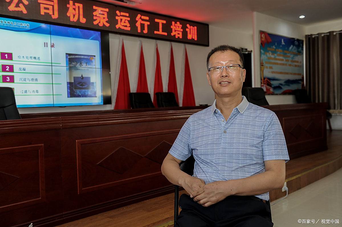 这校长和校长就是不一样,一位老师说,他们学校是一所九年制学校,规模