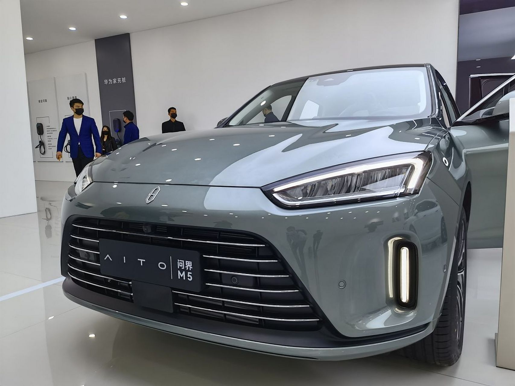 日前,有消息称,截至今年7月初,华为智能汽车解决方案bu(以下简称华 